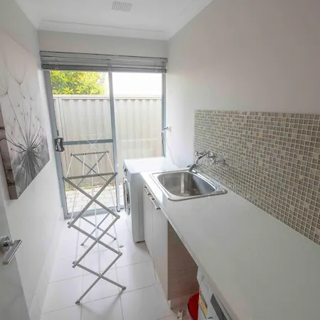 Magnificent Beach Retreat Jindalee Exterior photo