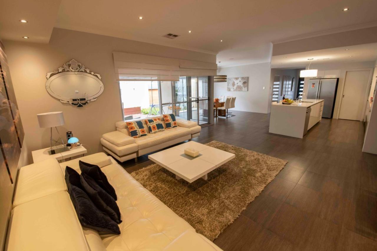 Magnificent Beach Retreat Holiday home